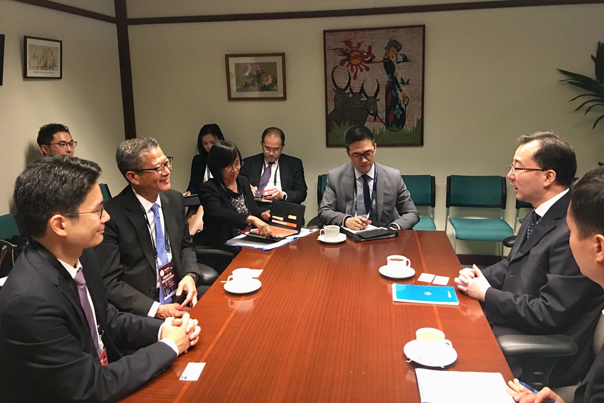 陈茂波马尼拉出席亚行年度会议