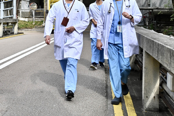 मेडिकल स्कूल के प्रस्ताव प्राप्त हुए