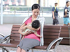 Gov't setting breastfeeding standard