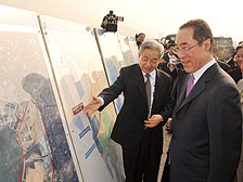 Henry Tang leads a 30-strong delegation to Qianhai Henry Tang leads a 30-strong delegation to Qianhai