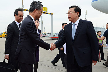 Zhang Dejiang visits HK