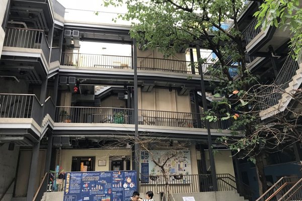 联系