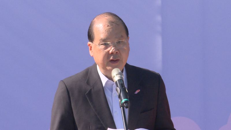 張建宗主持共融遊樂場開幕禮