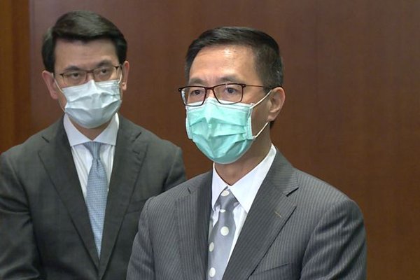 教育局積極考慮中小學復課