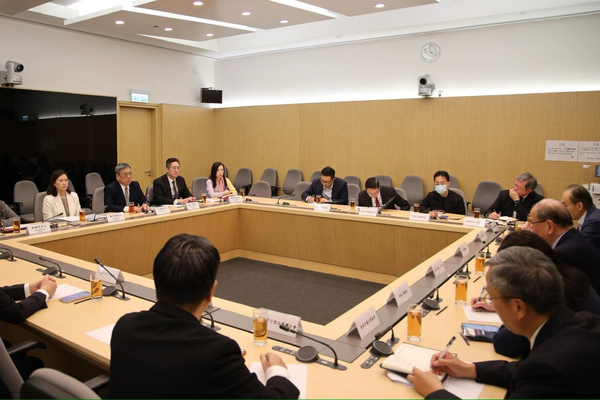 信保局支援港企應對美國關稅