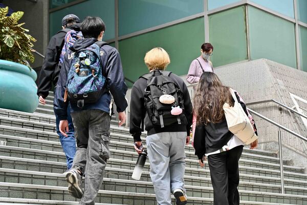 完善自資專上院校規管法案獲通過