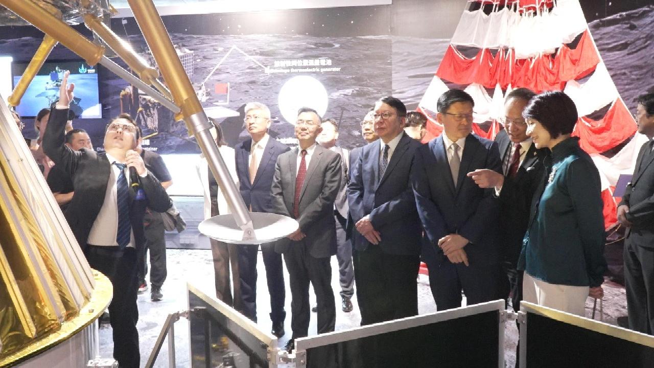 國家航天航空航海展明起舉行