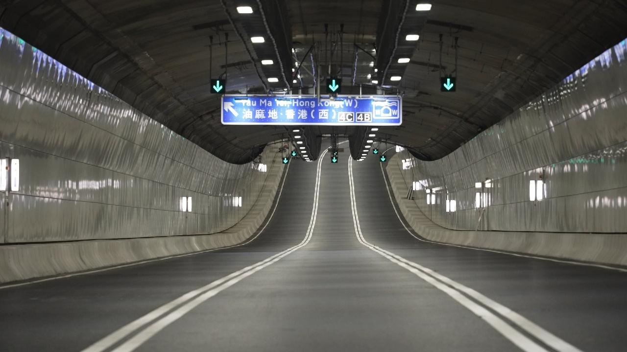 攻克萬難 巧闢新道