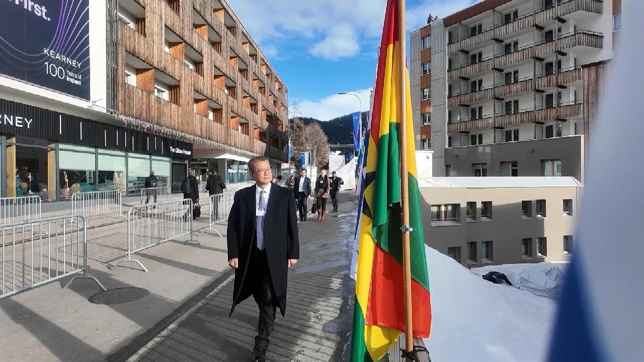 陳茂波展開瑞士訪問行程