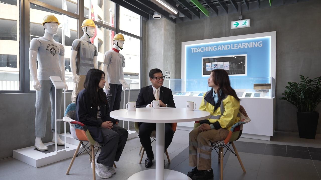 巾幗撐半天 建築添動力