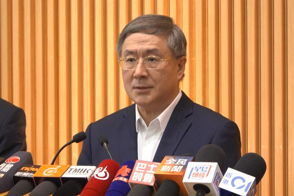 宏福苑七幢樓居民分批回單位執拾