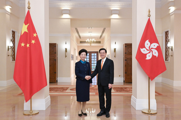 李家超與諶貽琴會面