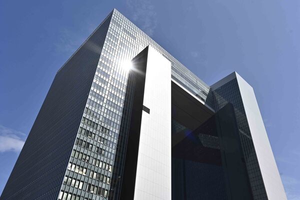 政府公布三會委員名單