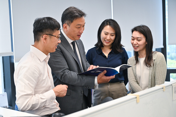 引進香港 藥研出海