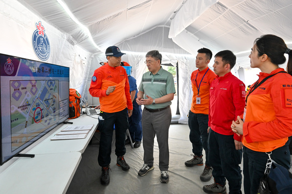 宏昌閣宏道閣424人上樓