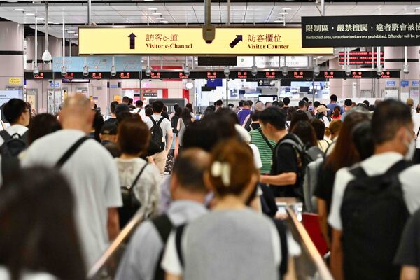 勞動節黃金周料600萬人次出入境