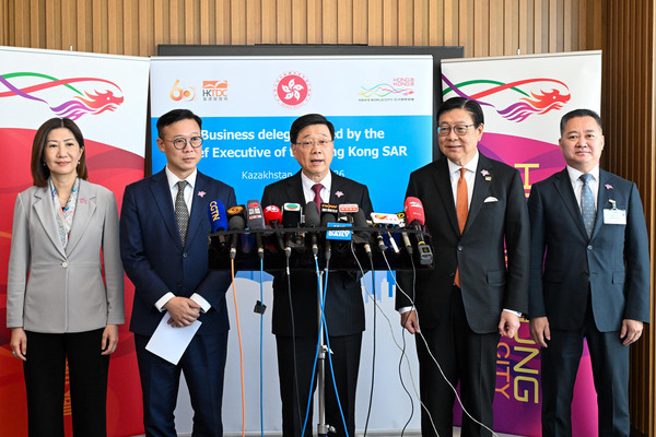 李家超訪哈薩克斯坦取得多項成果