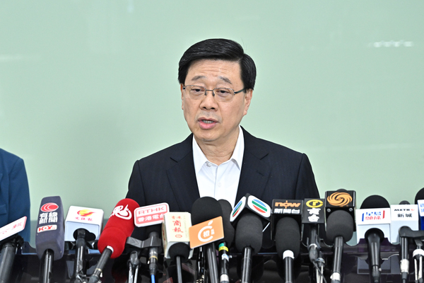 特首感謝夏寶龍來港給予指導