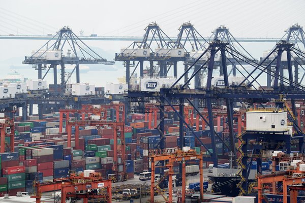 Total exports value up 6%