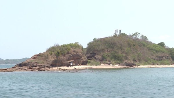 'Duck Island' tourist centre opens
