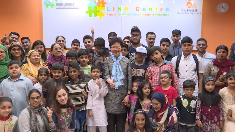 CE visits ethnic minorities