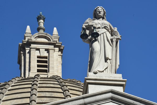 Gov't to explain law changes