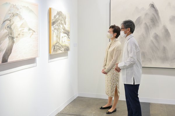 Showcasing masterpieces