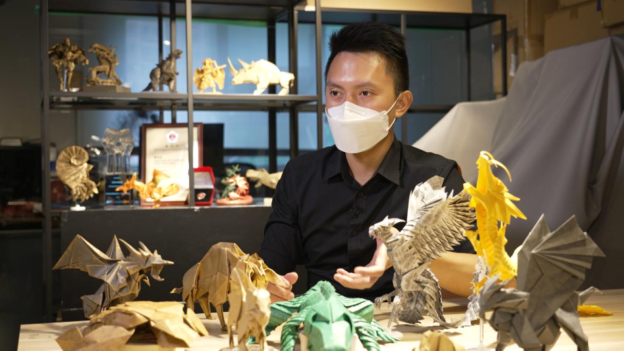 Origami marks 25 years of HKSAR