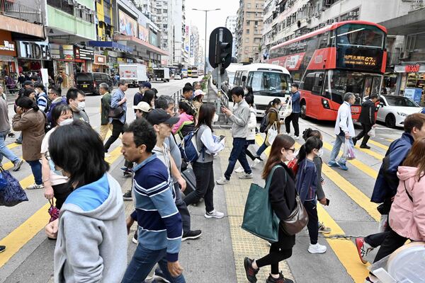 Minimum wage to be reviewed yearly
