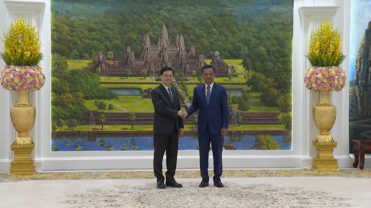 CE promotes HK in Cambodia