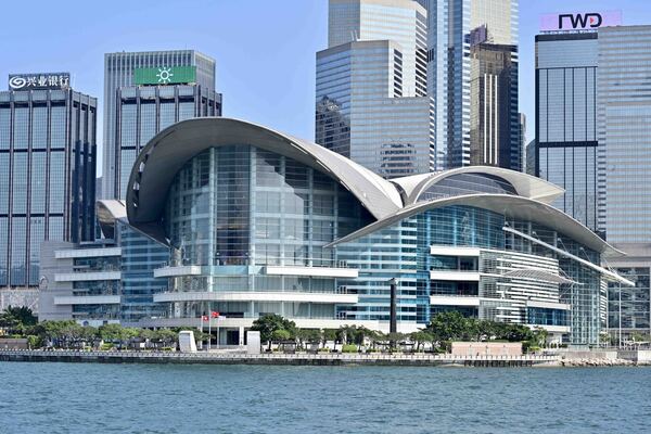 B&R Summit adopts green theme