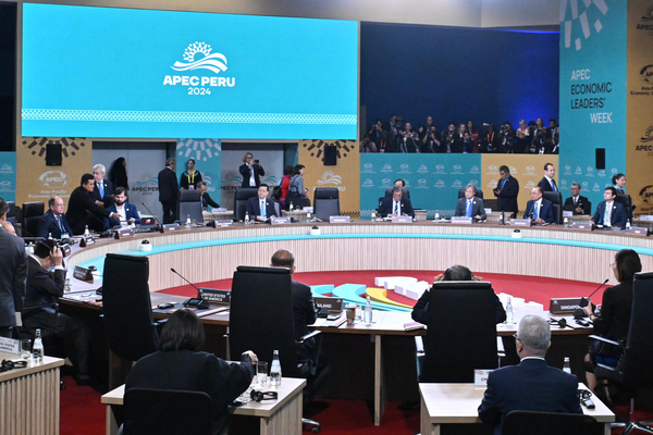 CE meets top Asia-Pacific officials