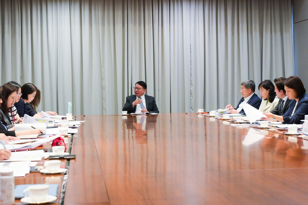 Labour Day visitor arrivals discussed