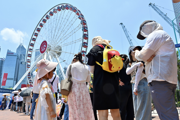Good atmosphere in Golden Week