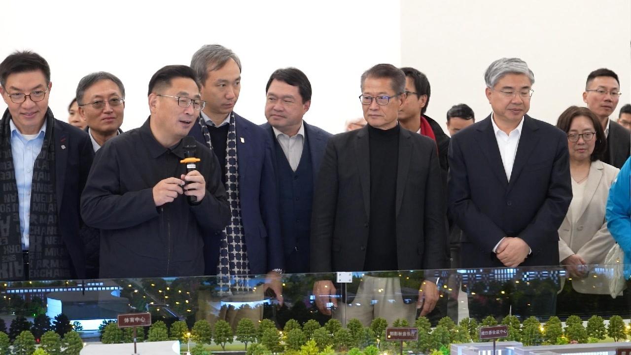 HK delegation visits Beijing, Hebei