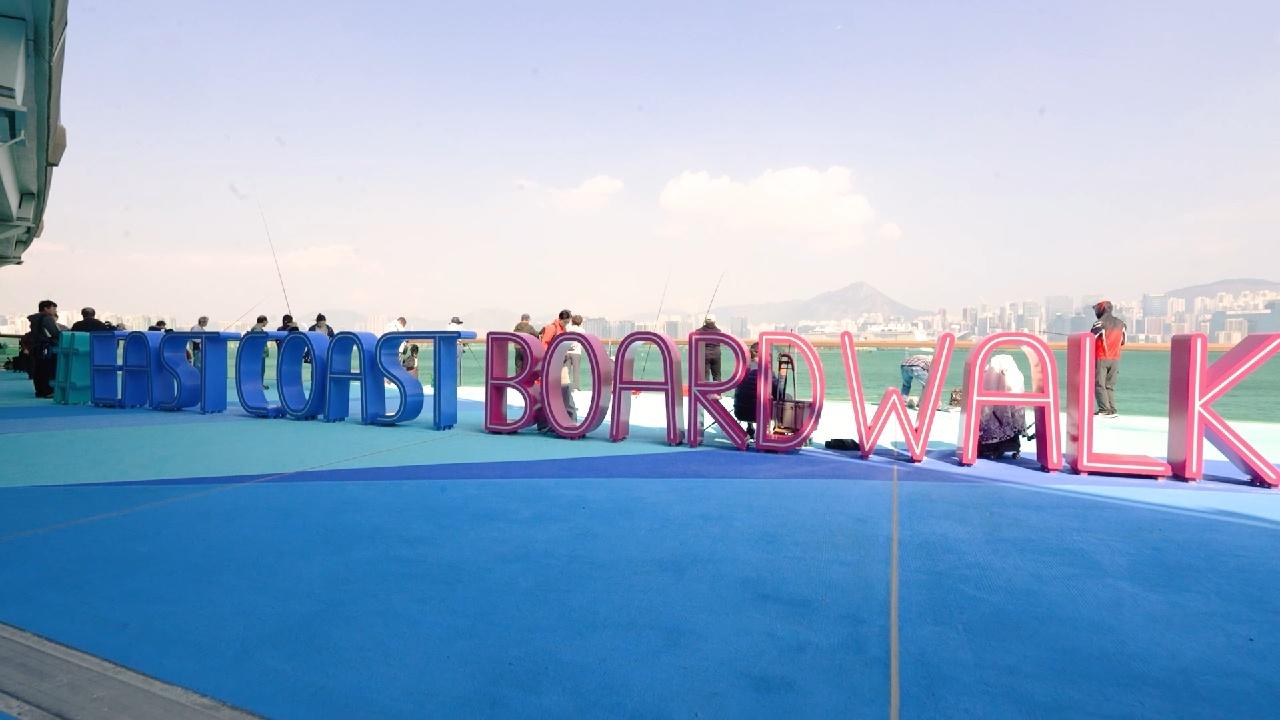 Walkway fulfills harbourfront vision