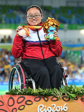 Medalled fencer