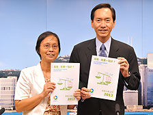 減廢: 可持續發展委員會主席陳智思（右）公布，委員會開展「減廢 --- 收費‧點計？」社會參與過程和發表《誠邀回應文件》。