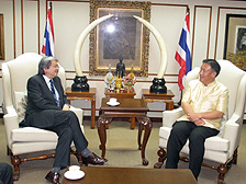 Thai ties: Financial Secretary John Tsang meets Thai Deputy Prime Minister and Minister of Finance Kittiratt Na-ranong in Bangkok.