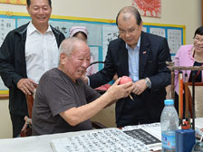 劳工及福利局局长张建宗
