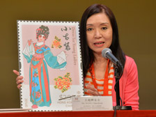 女角服飾