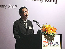 發表演說