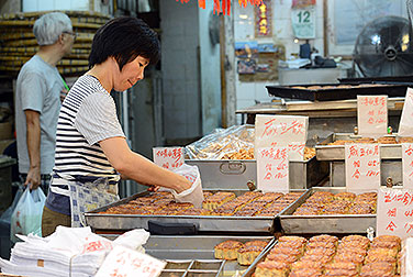 Celebrating the Mid-Autumn Festival