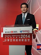 商務及經濟發展局局長蘇錦樑