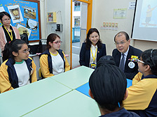 勞工及福利局局長張建宗