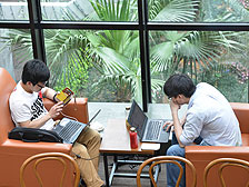 劳工及福利局局长张建宗