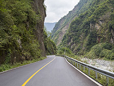 河谷路段