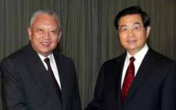 Hu Jintao, Tung Chee Hwa