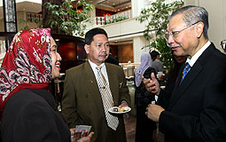 Michael Suen at Malaysian education seminar