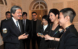 John Tsang meets fashion designers